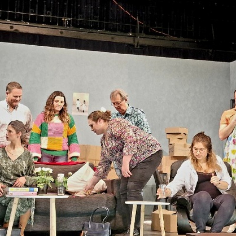 Scapino 2024 - Surprise!  39 - Toneelvereniging Plankenkoorts 